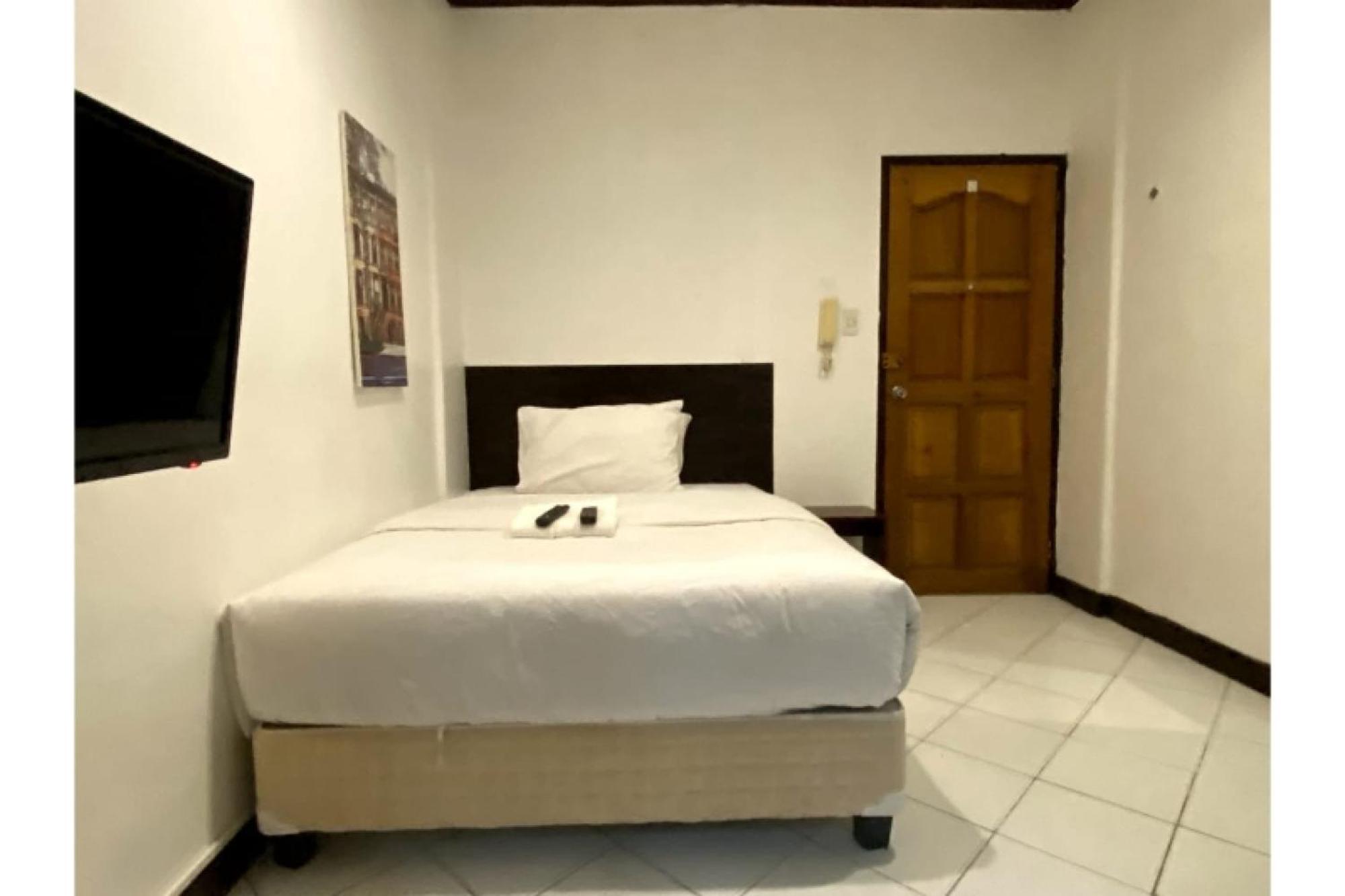 Oyo 857 City Stay Inns Makati Avenue Makati City Exteriör bild